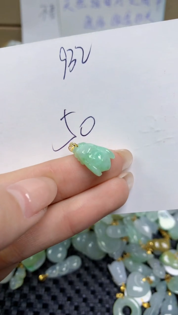 【闪购商品】翡翠颈饰18K金镶嵌天然缅甸A货翡翠