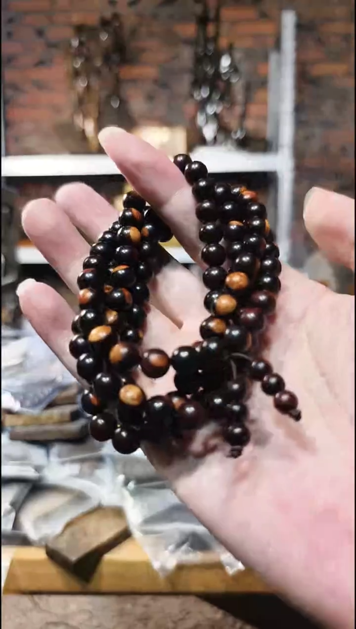 小叶紫檀0.8阴阳珠