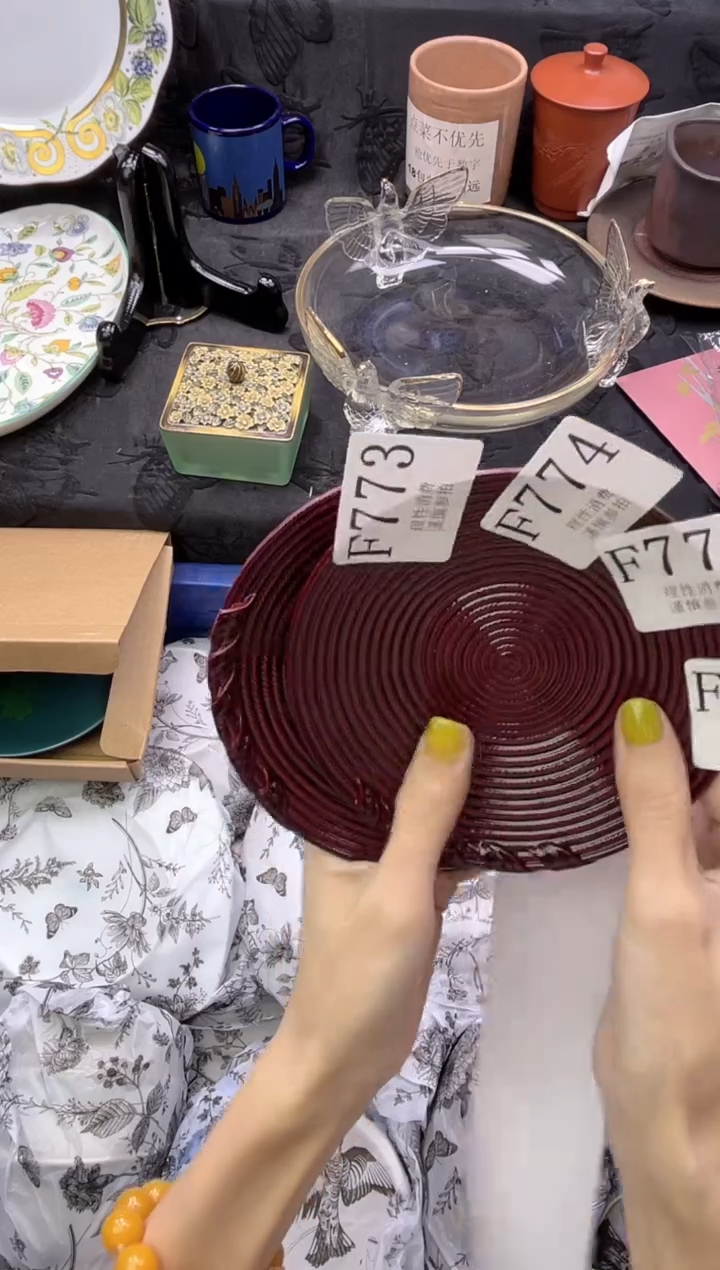 瓷片梅****8       F774