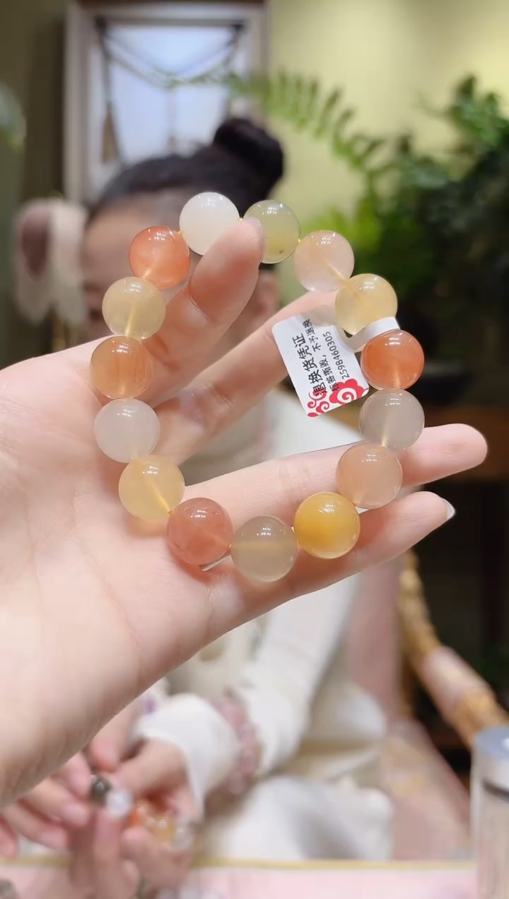 【闪购商品】水晶手串未镶嵌兔毛多宝手串