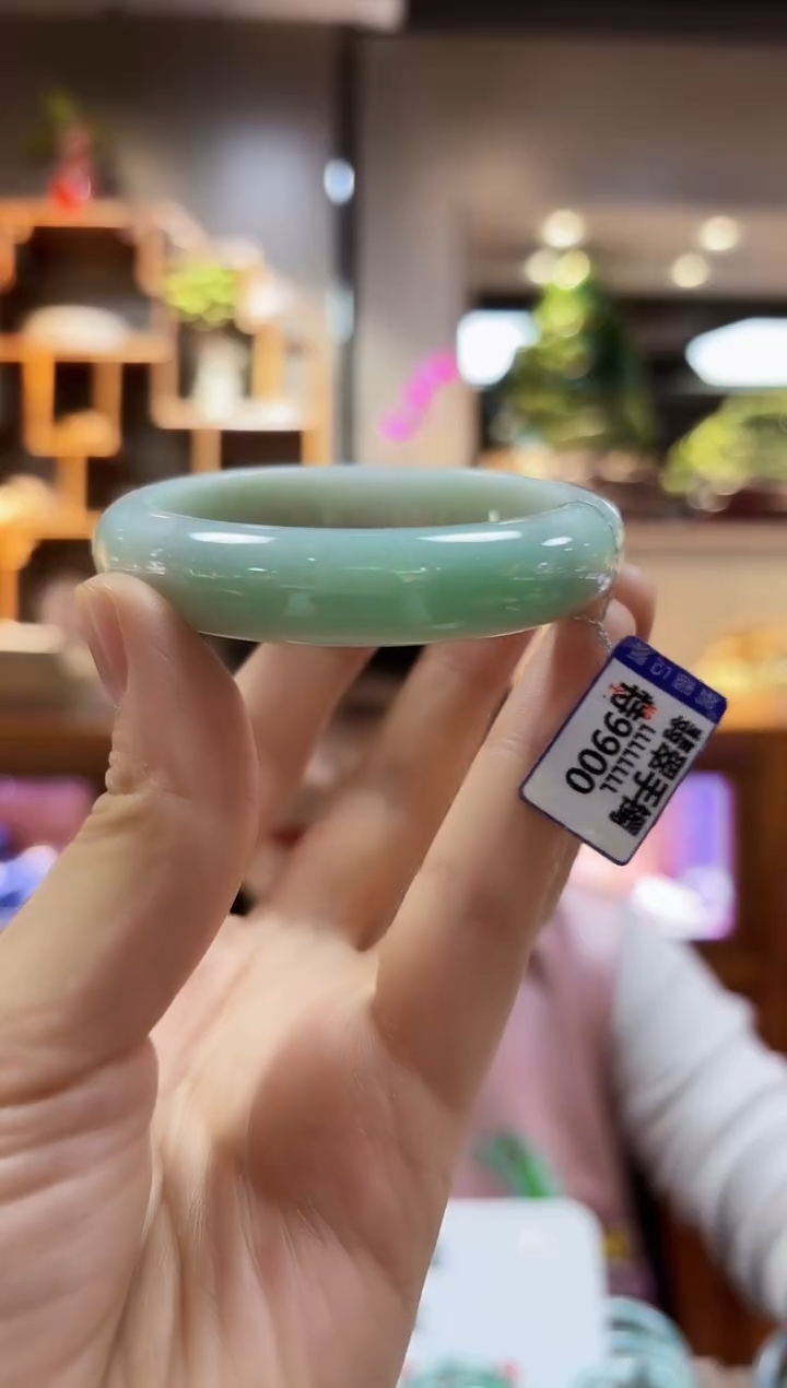 【闪购商品】翡翠颈饰未镶嵌手镯55