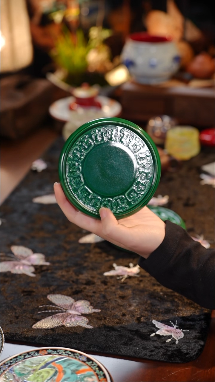 c***?饕餮壶承··········