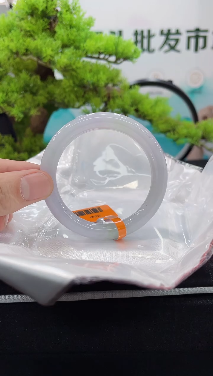 【闪购商品】翡翠手镯未镶嵌手镯