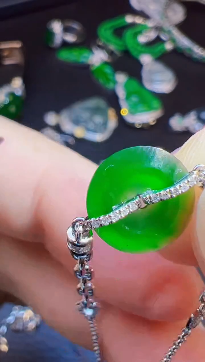 18K金镶嵌手链翡翠用****2翡翠