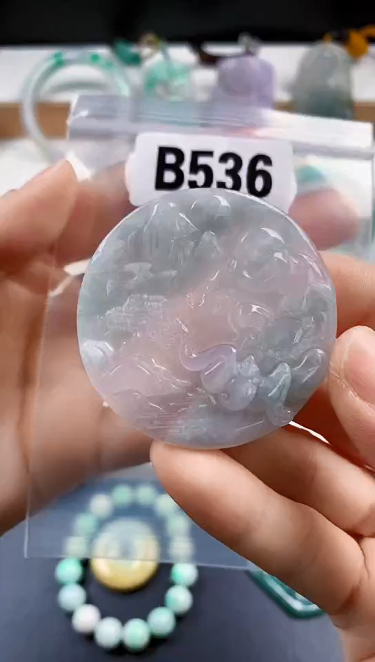 颈饰未镶嵌翡翠天然翡翠吊坠挂件