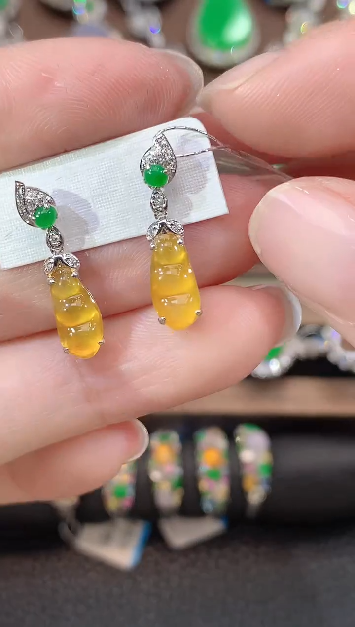 18K金镶嵌翡翠耳饰A32 多样性发一对