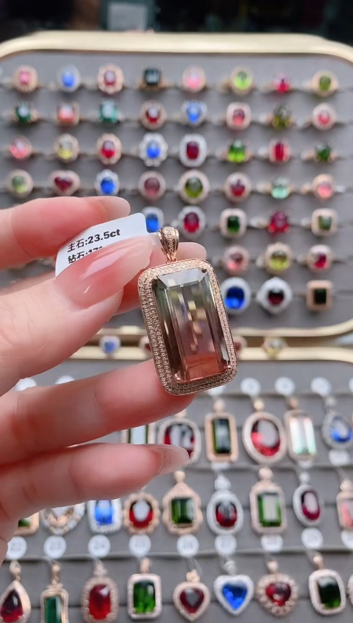 【闪购商品】碧玺吊坠(不含链)18K金镶嵌23.5克拉