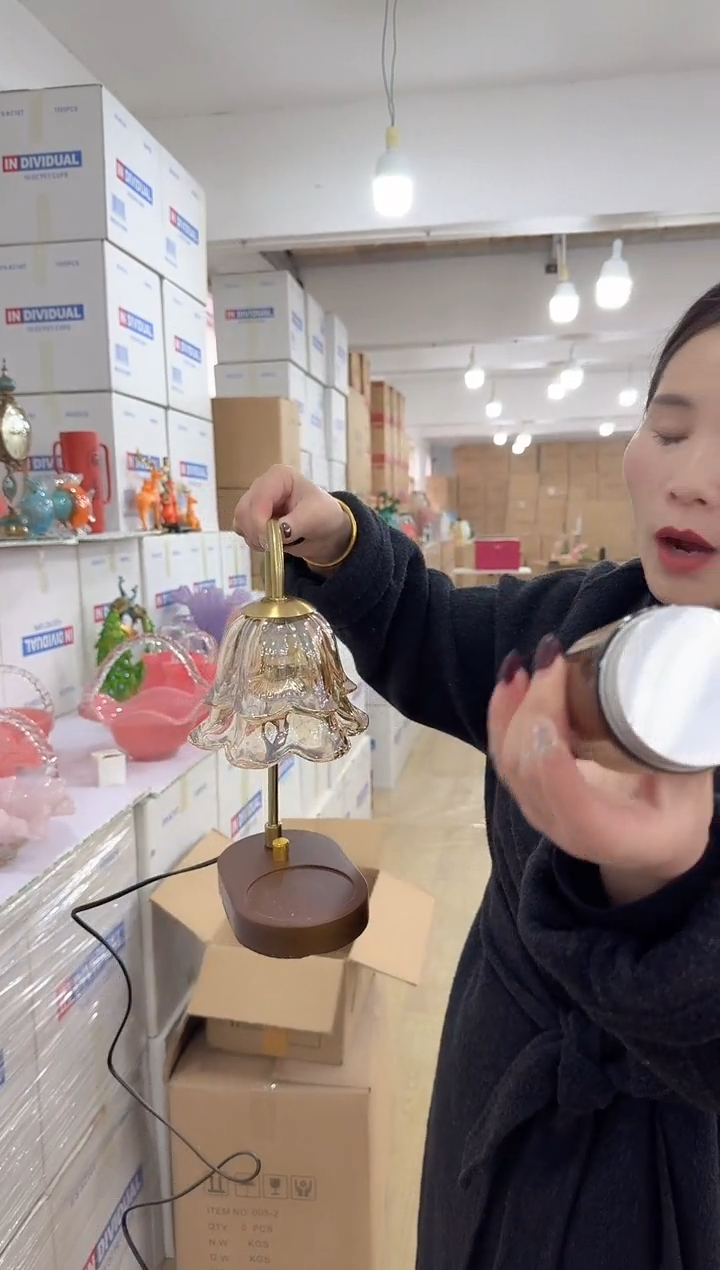 【闪购商品】无铅玻璃洛芙花器-h-早9