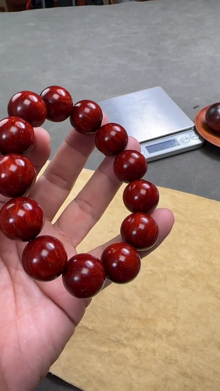 【闪购商品】小叶紫檀手串/手链552015-1.8顶泥金星