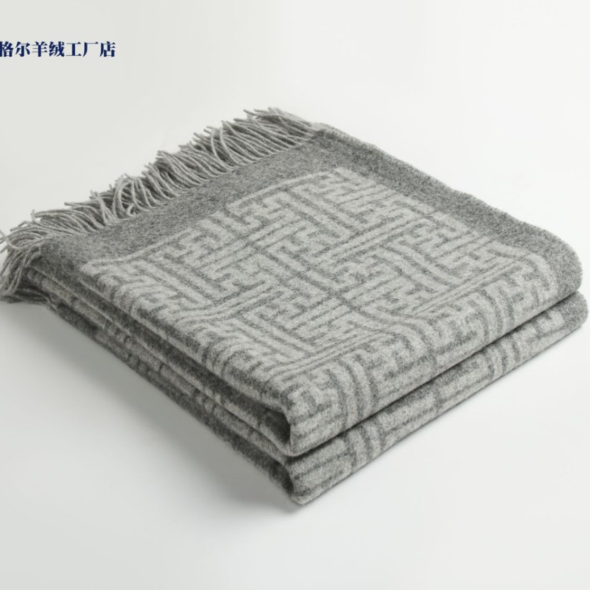 红灰回序流苏回韵百搭时尚