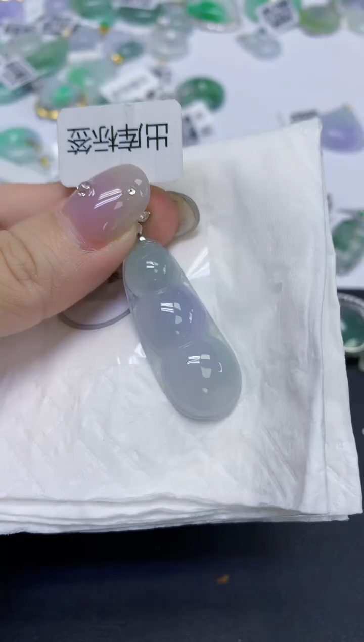 颈饰18K金镶嵌翡翠天然缅甸翡翠A货百元以上9元证书费自理