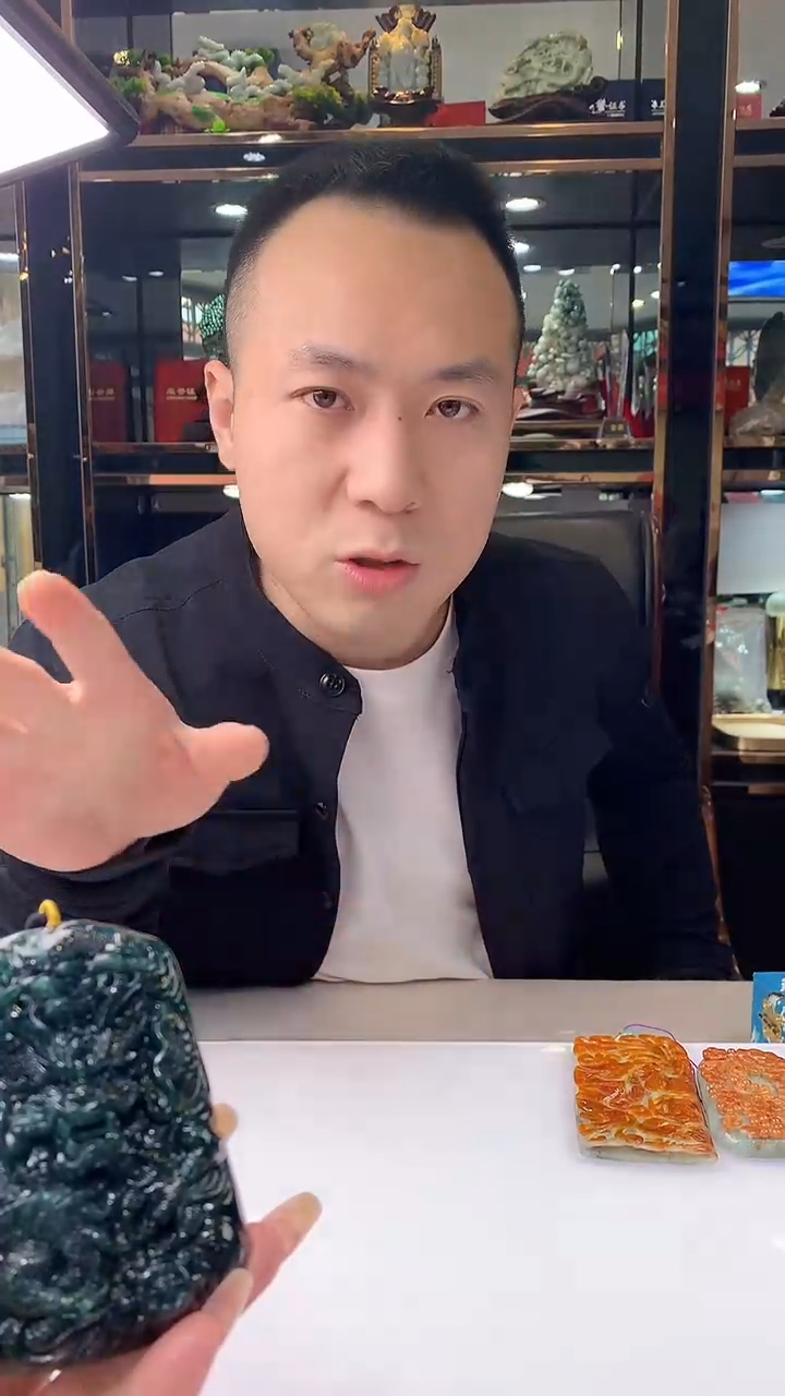 【闪购商品】定制翡翠未镶嵌1090xx-毛货挂件2