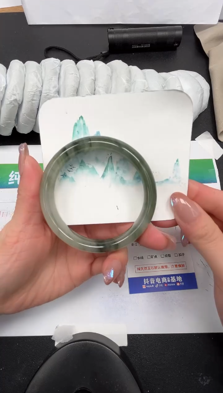 【闪购商品】石英质玉手镯未镶嵌362-60.4