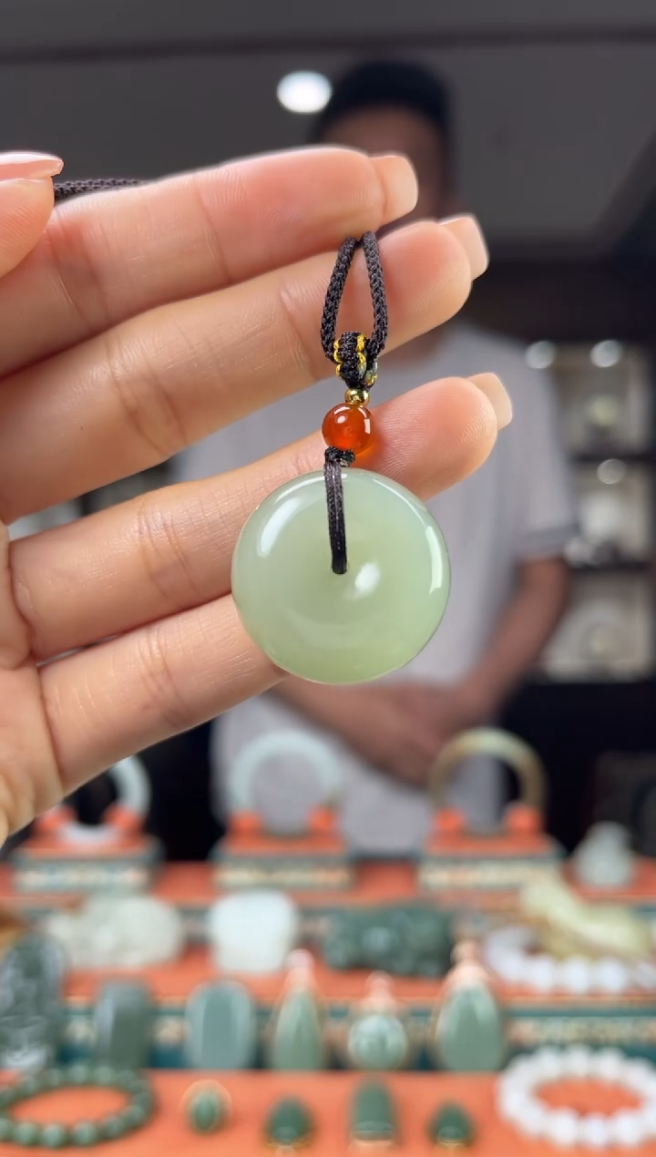 和田玉未镶嵌颈饰佩佩25mm左右