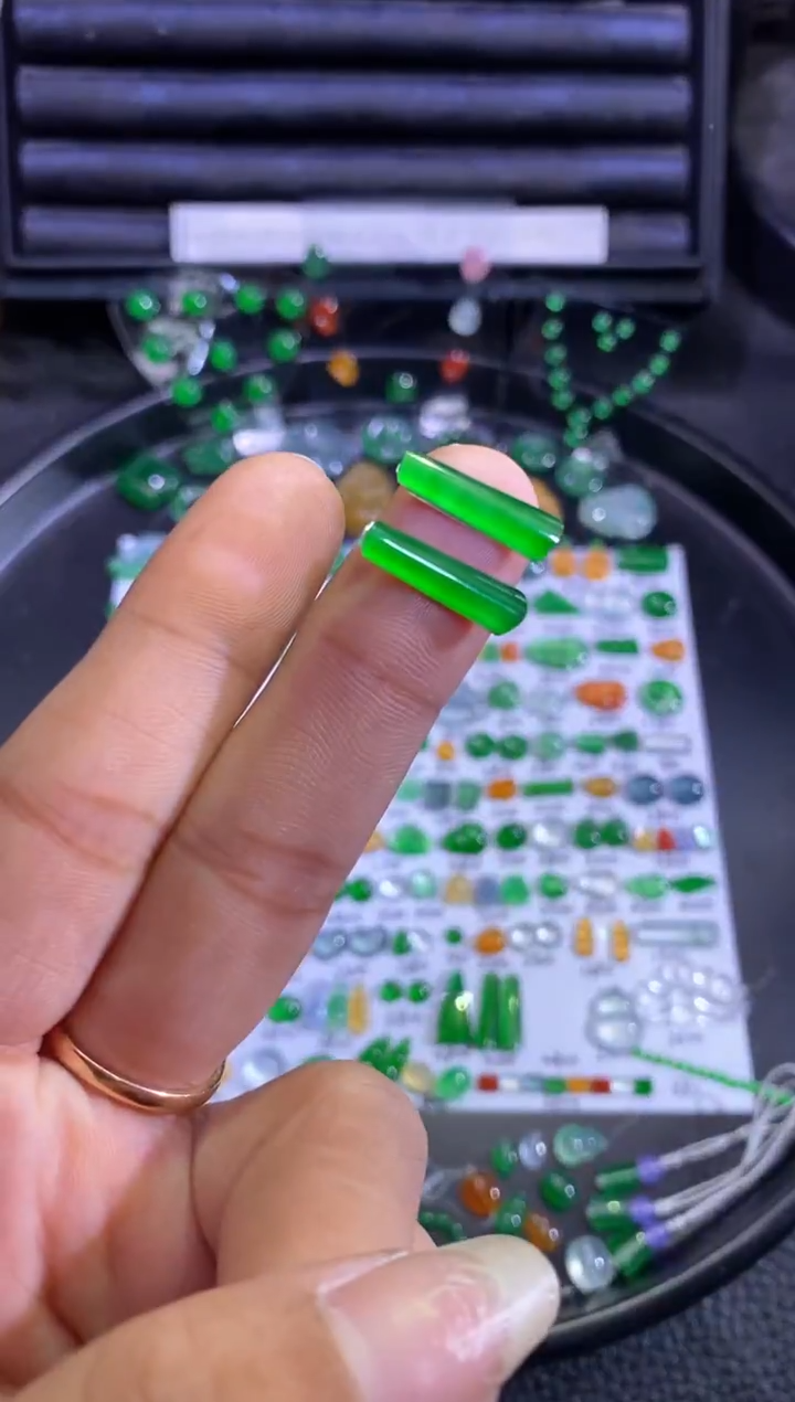 未镶嵌挂件翡翠柱子