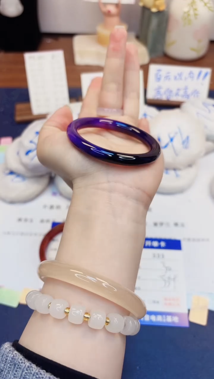 【闪购商品】石英质玉手镯未镶嵌333-玛瑙-圈口53