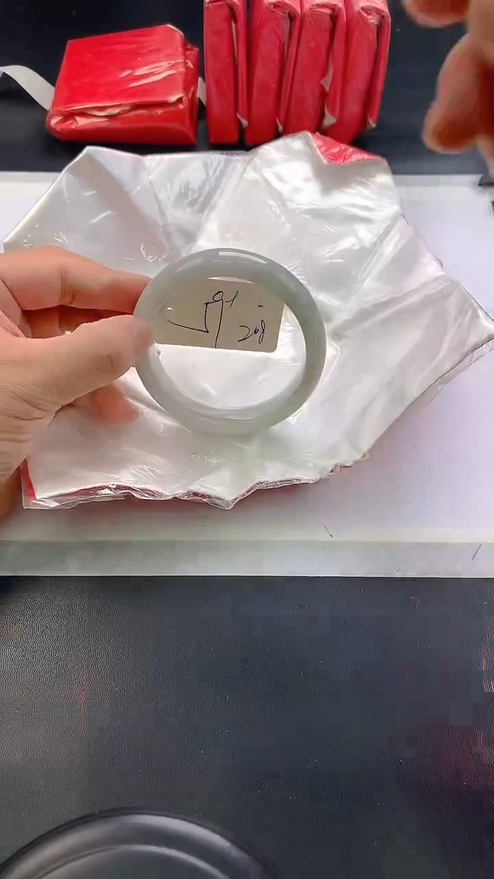 未镶嵌手镯翡翠208