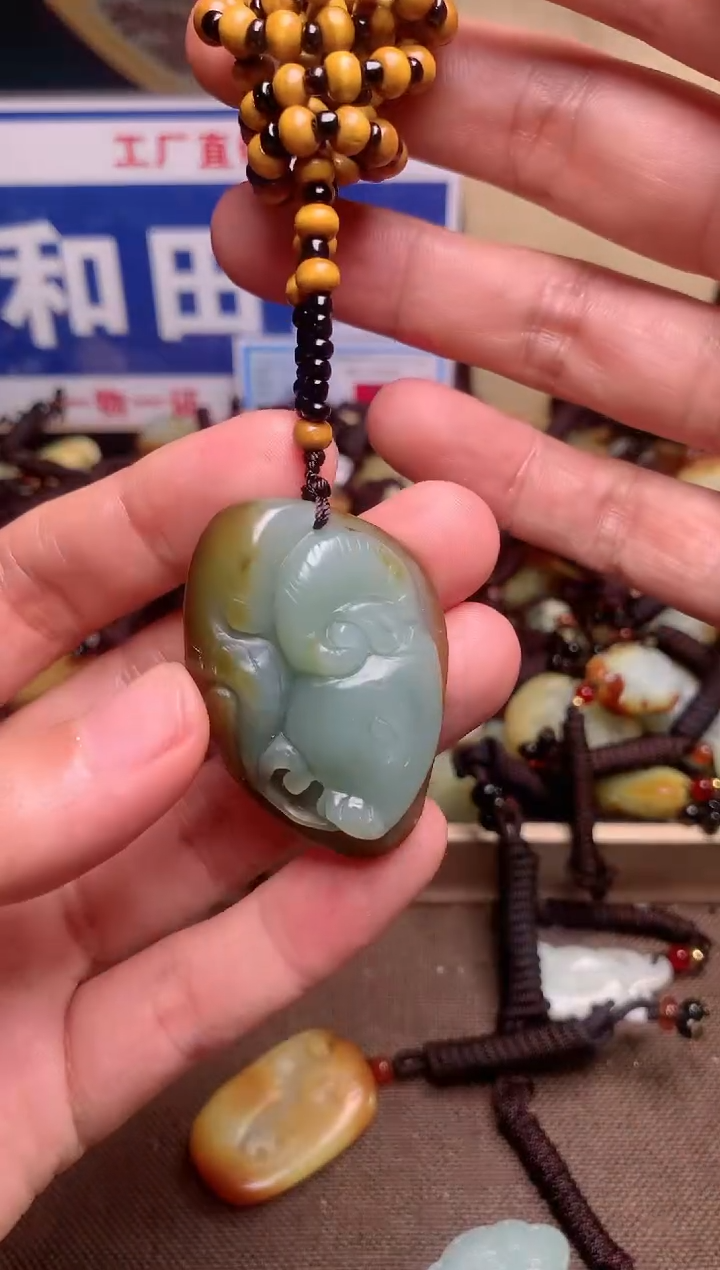 【闪购商品】和田玉颈饰未镶嵌1