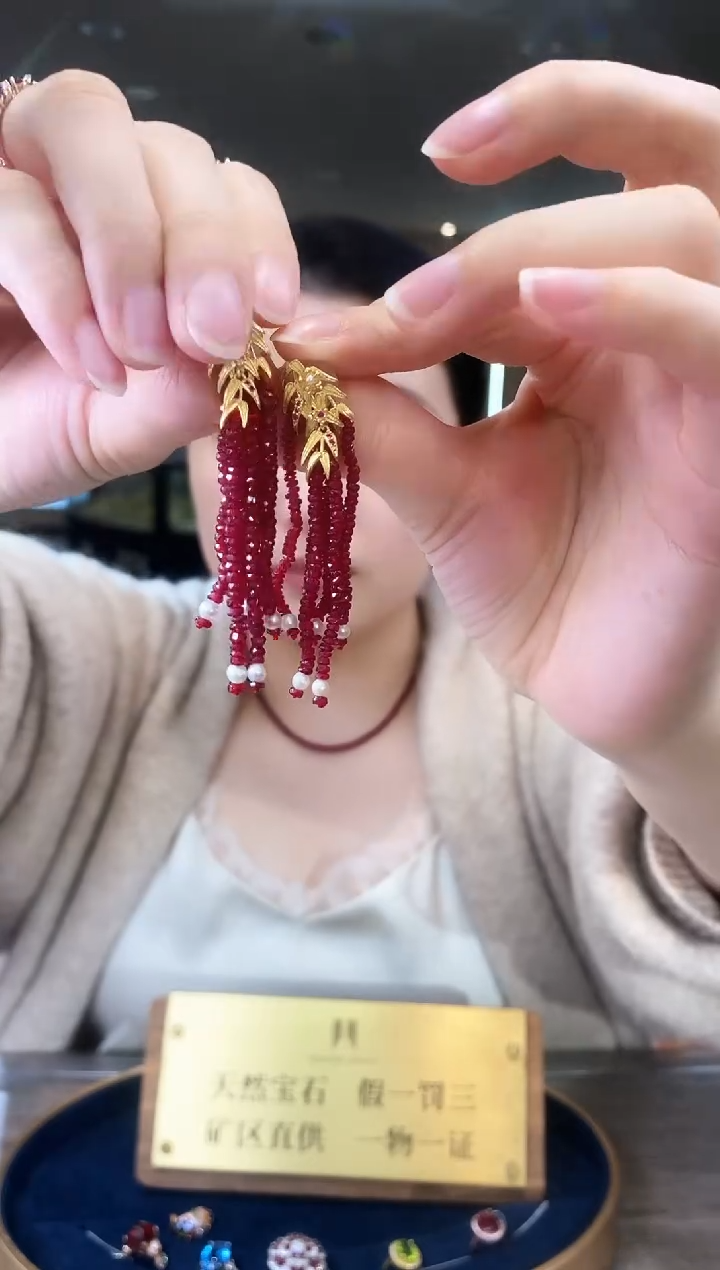 【闪购商品】红宝石耳饰银S925镶嵌c03