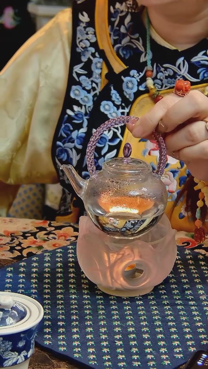 【闪购商品】茶具玻璃壶200毫升紫色