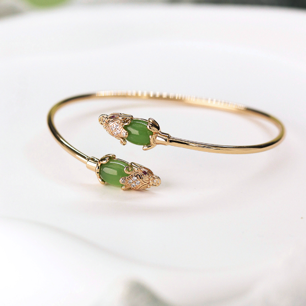 气质时尚湖水绿碧玉貔貅珠宝和田玉老坑玉料精品手盘单圈手镯Y522