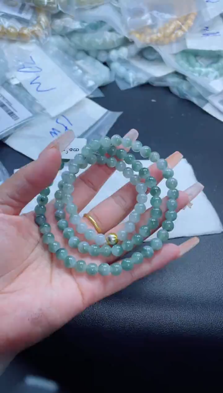 定制翡翠未镶嵌珠串