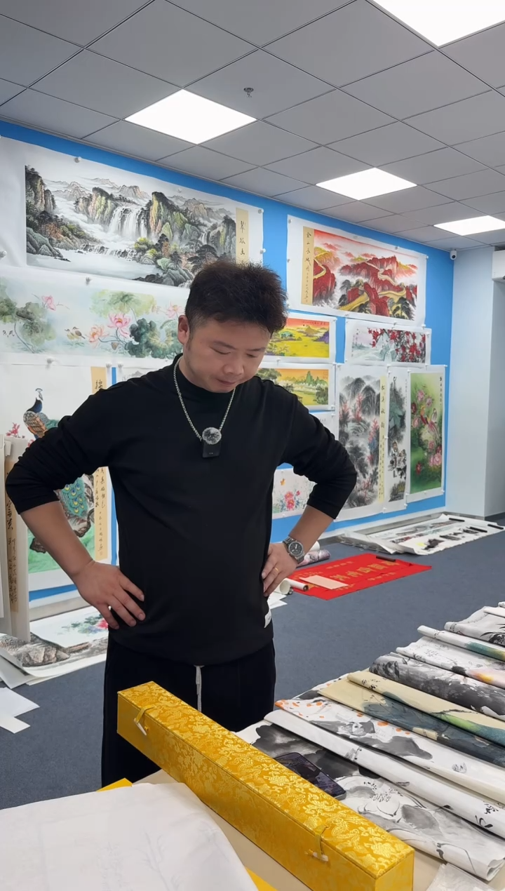 国画同类型随机9