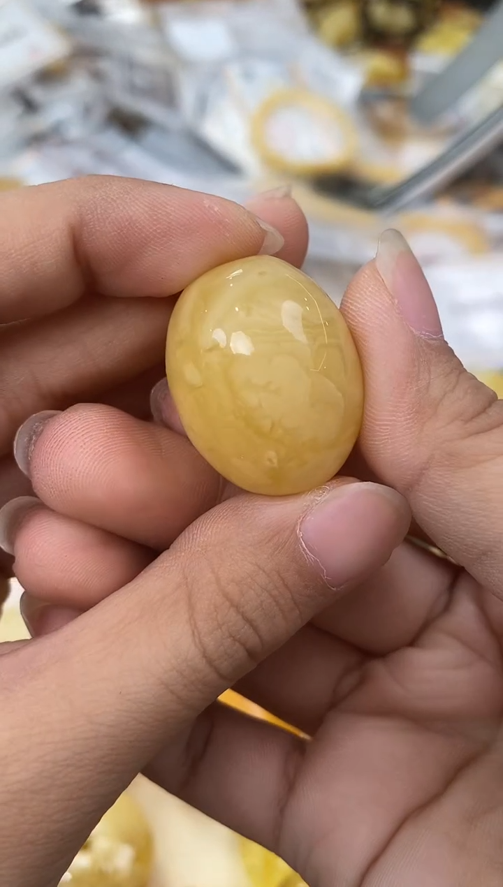 未镶嵌琥珀裸石天然琥珀蜜蜡