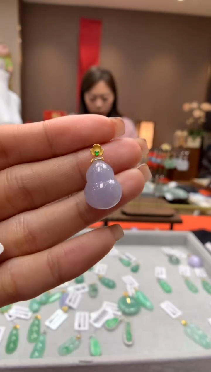 【闪购商品】翡翠颈饰18K金镶嵌葫芦
