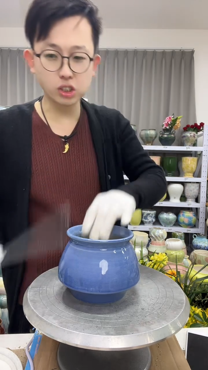 【12.10陶瓷花盆】  高度   11.5 口径     10