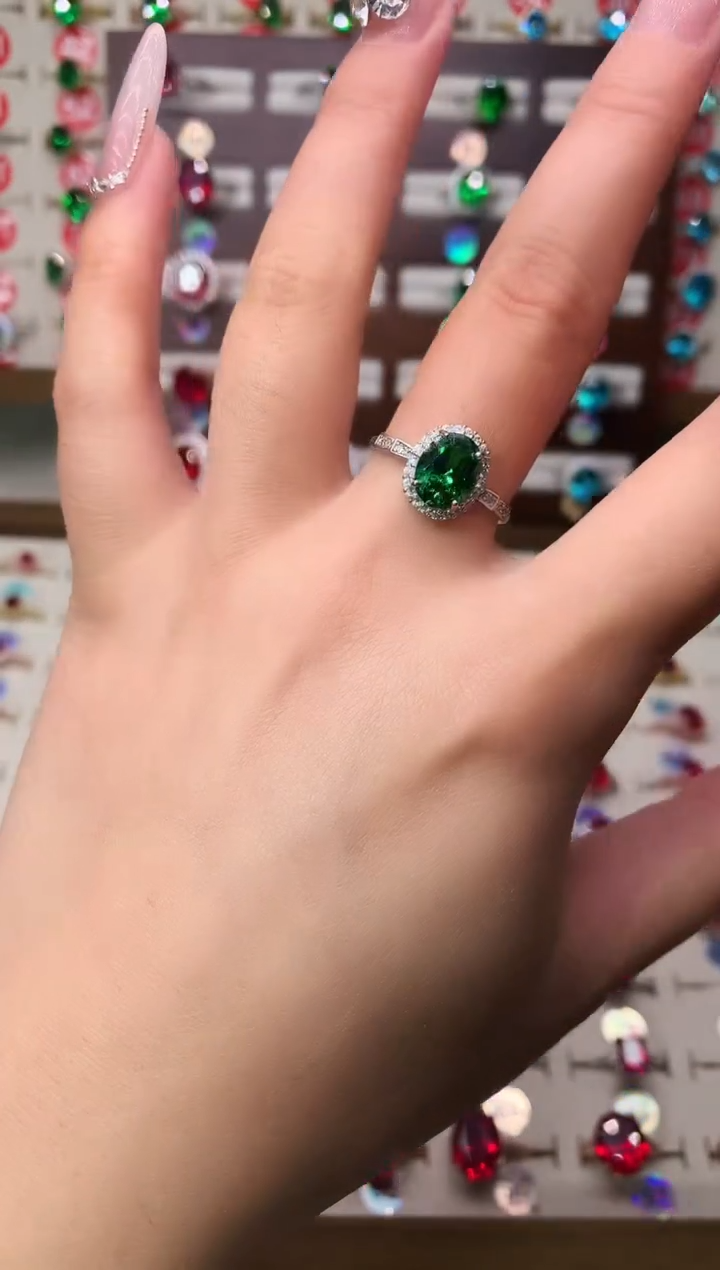 银S925镶嵌透辉石戒指7*9 银托