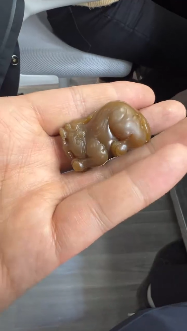 颈饰未镶嵌和田玉金山红糖挂件