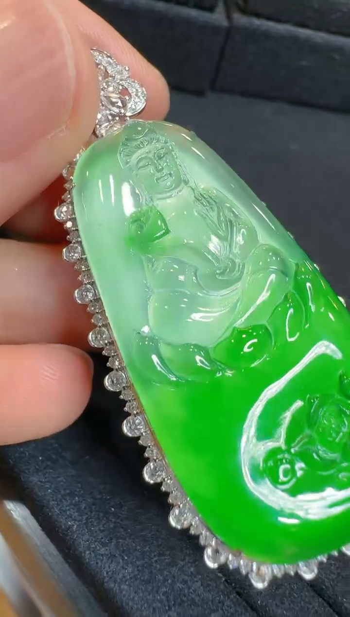 翡翠18K金镶嵌吊坠(不含链)多样性团购发一件