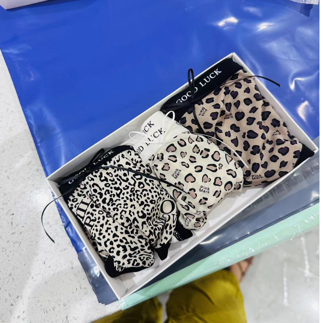 大静子自留豹纹舒适打底裤