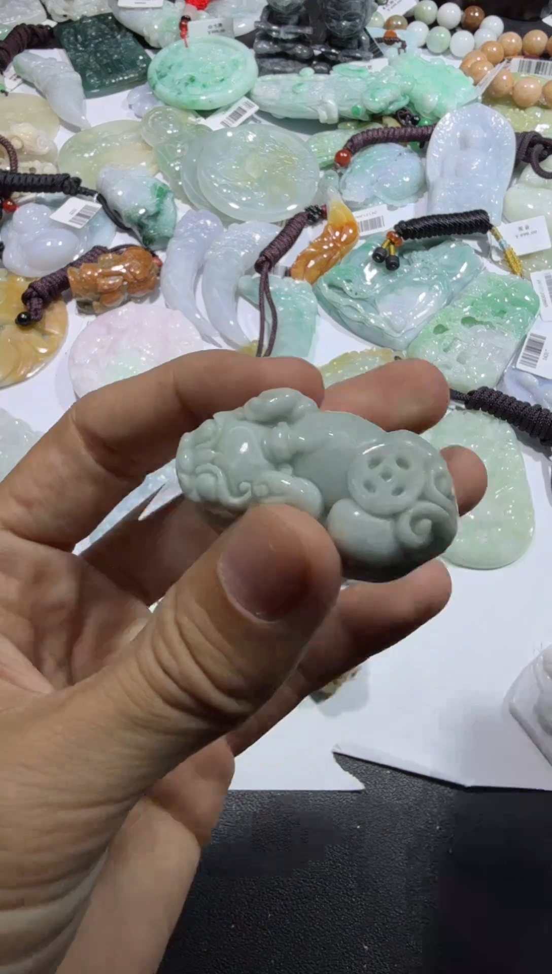 【闪购商品】翡翠颈饰未镶嵌00009437