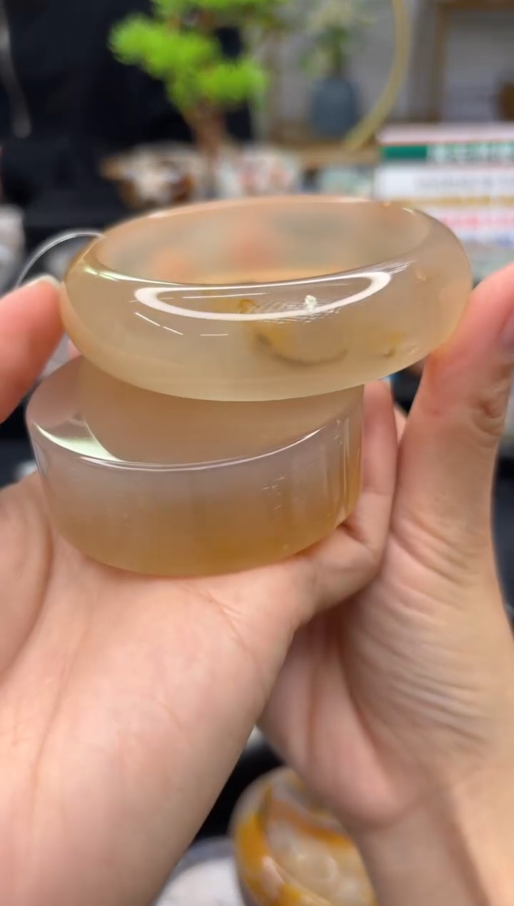 【闪购商品】石英质玉手镯未镶嵌C380(59圈赠送镯心)