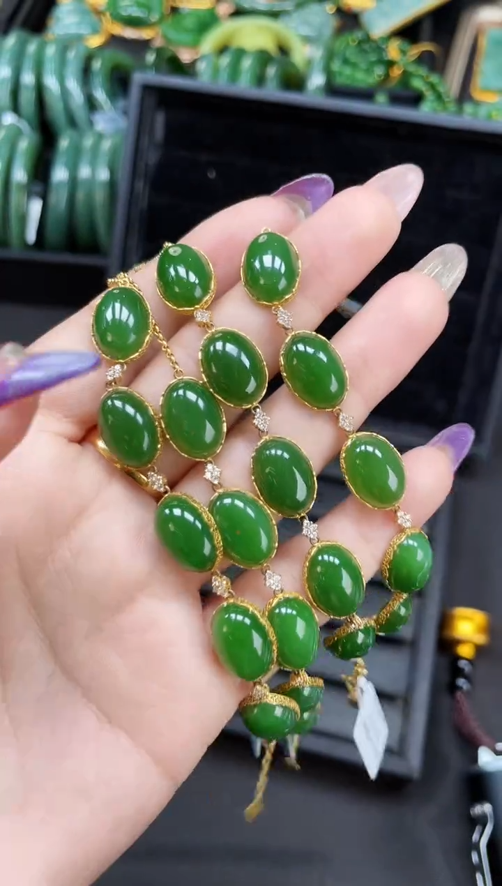 【闪购商品】和田玉手链18K金镶嵌多样性发一