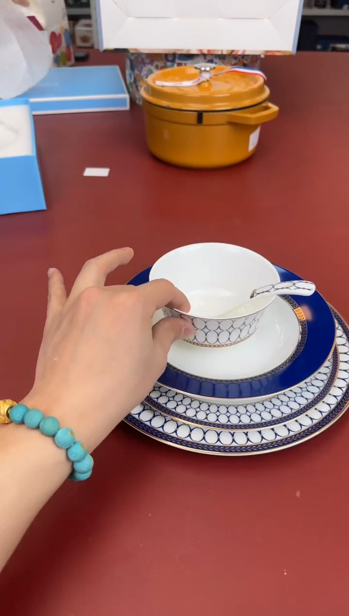 【闪购商品】瓷片新号开播全场漏@@H1341