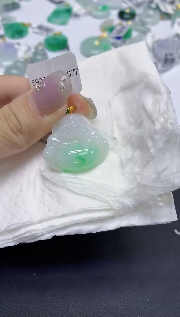 颈饰18K金镶嵌翡翠天然缅甸翡翠A货百元以上9元证书费自理