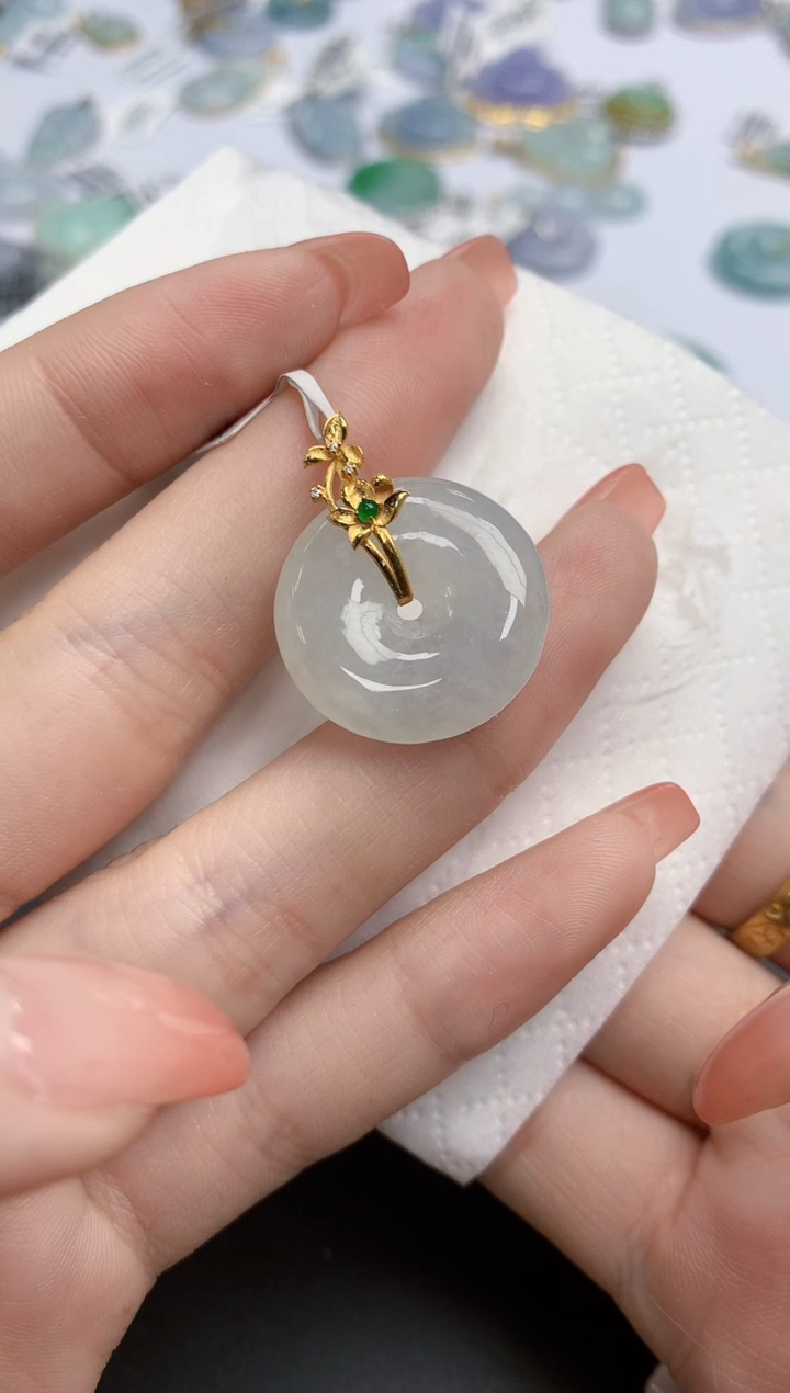 【闪购商品】翡翠颈饰18K金镶嵌天然缅甸翡翠A货