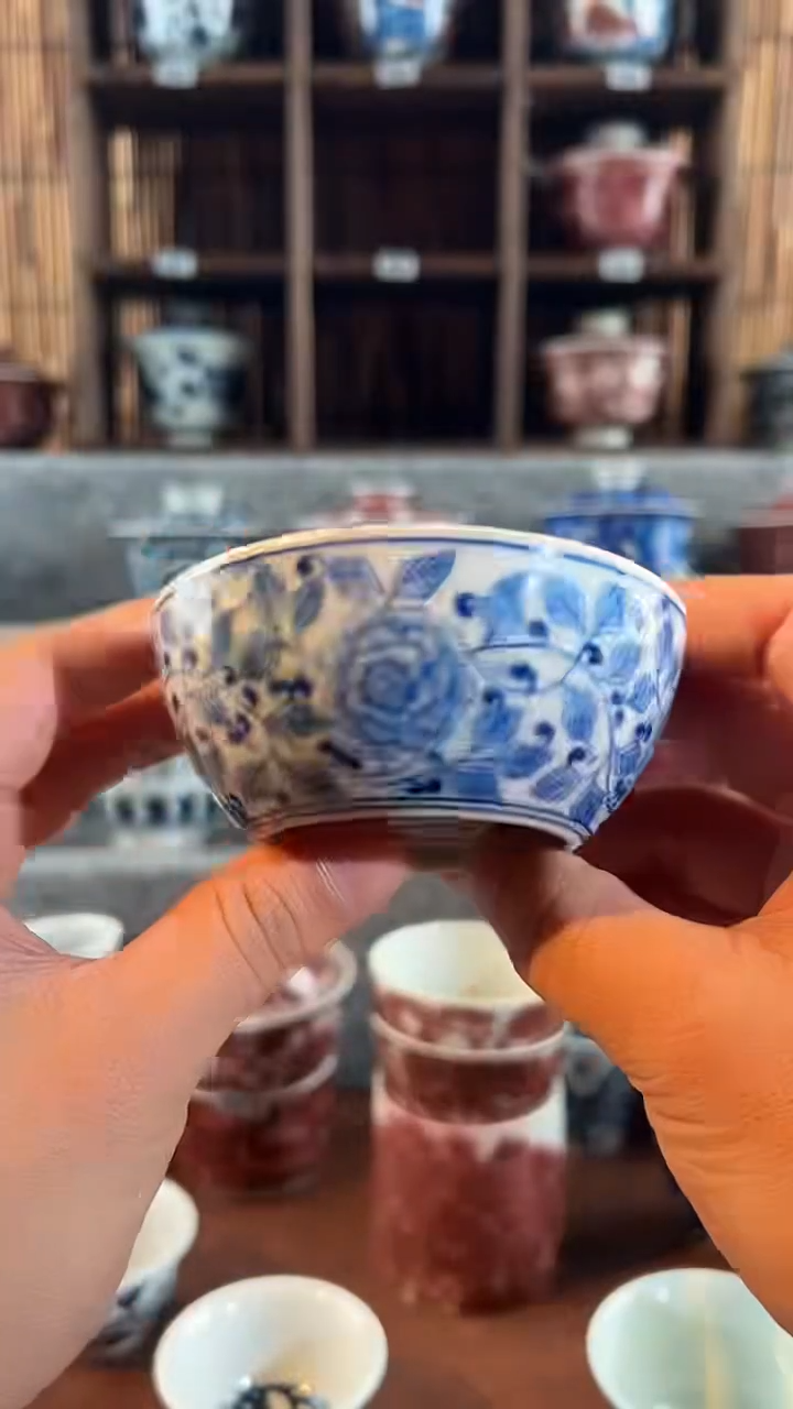 【闪购商品】083天禄言瓷缠枝莲杯子