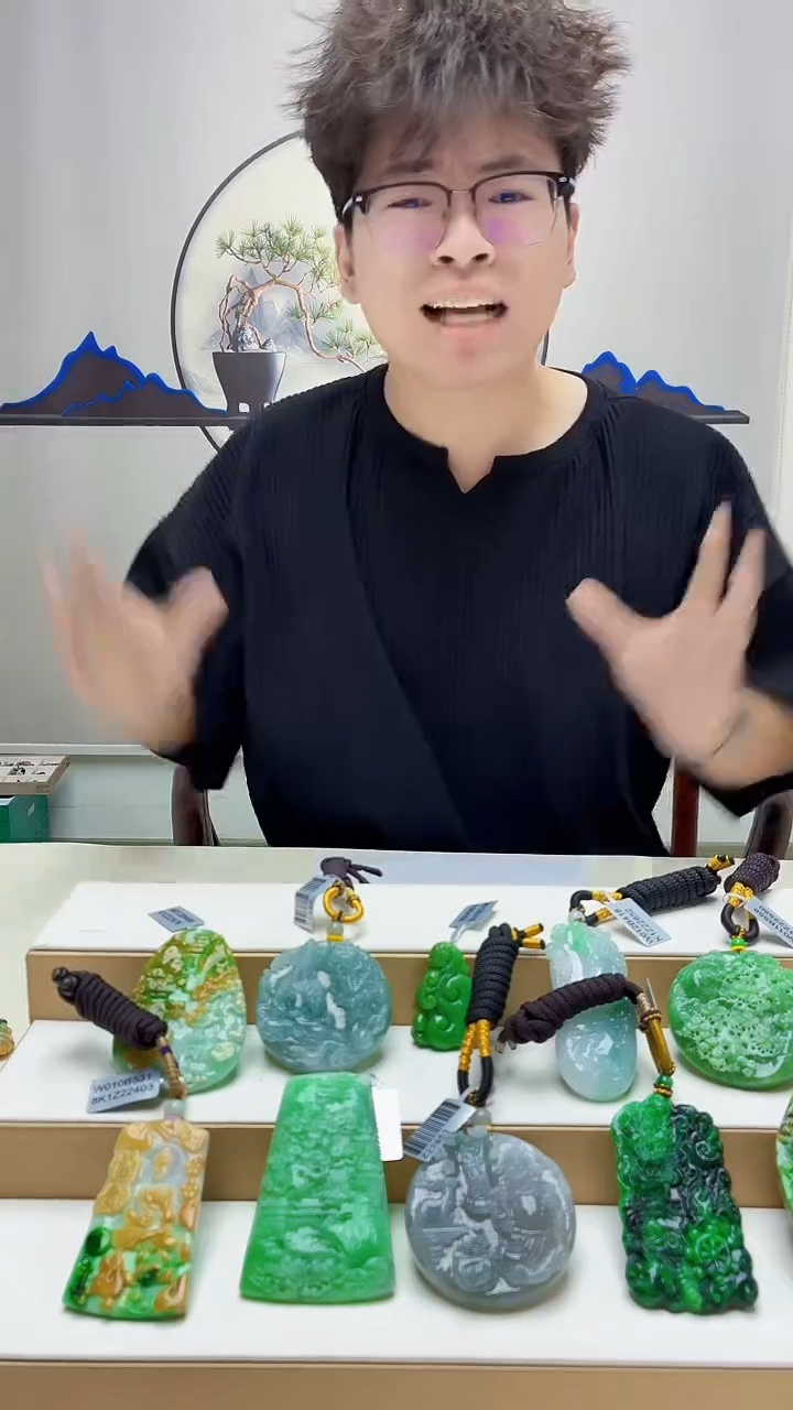 未镶嵌定制翡翠盛***理4688zm-毛货挂件