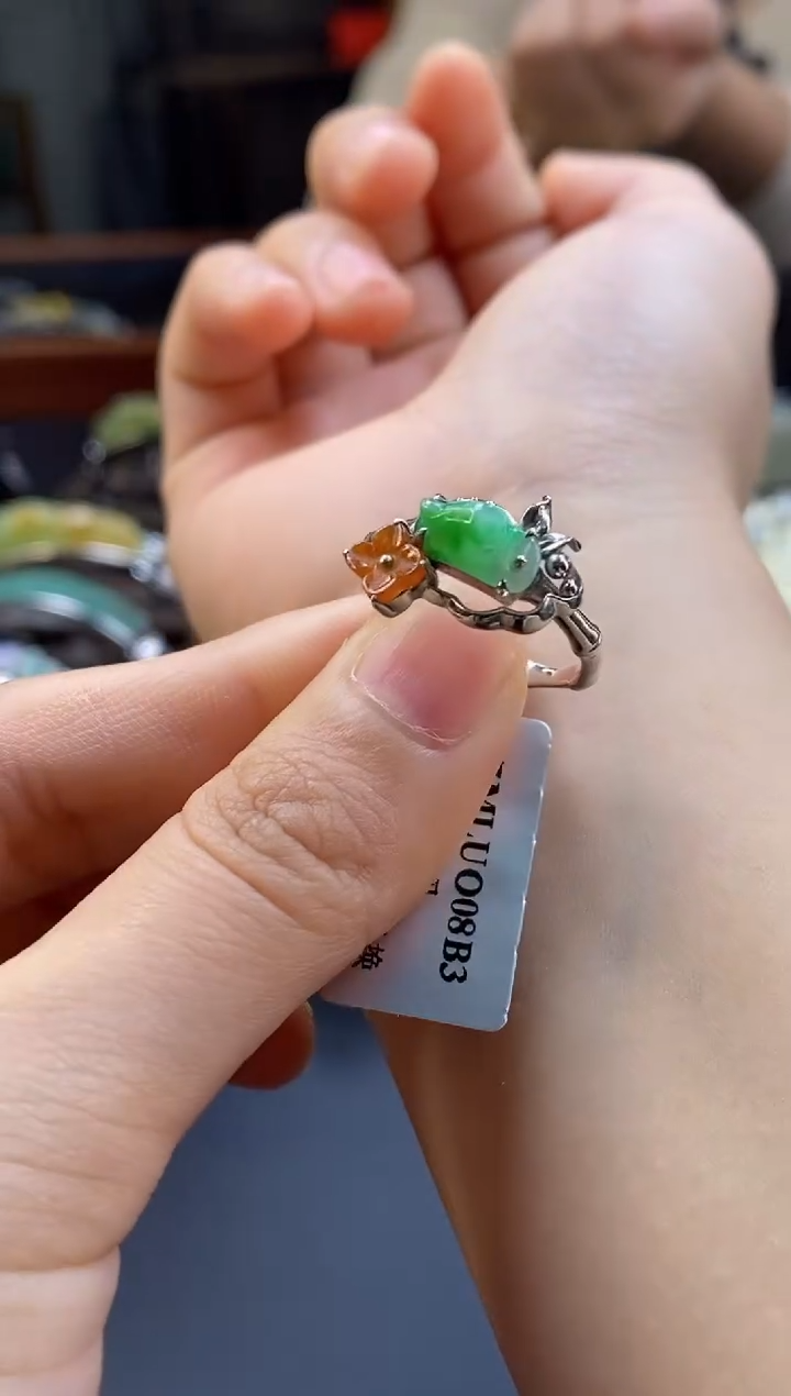 颈饰银S925镶嵌翡翠19098