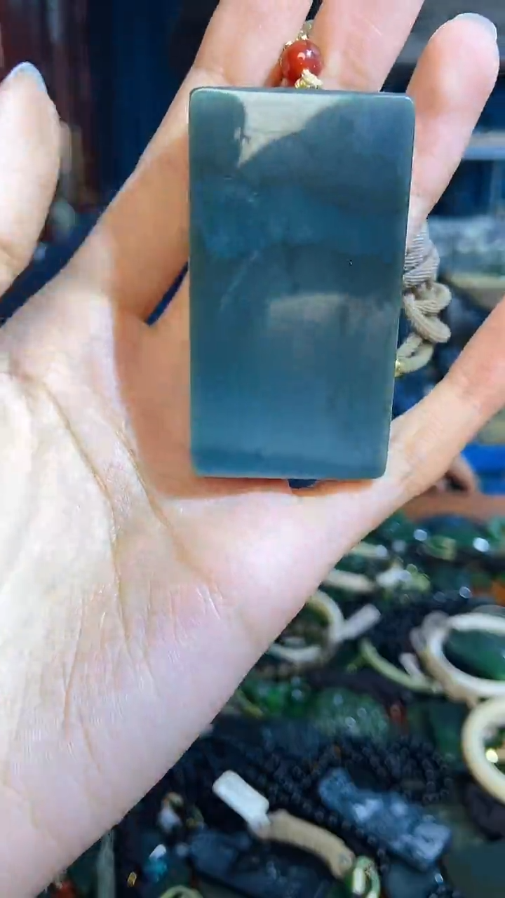 未镶嵌和田玉挂件1