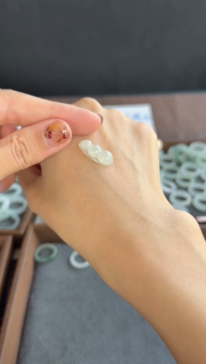 颈饰未镶嵌翡翠105买断