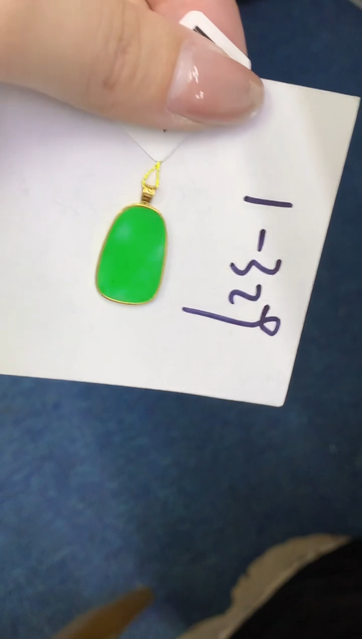 【闪购商品】翡翠18K金镶嵌颈饰00000000000