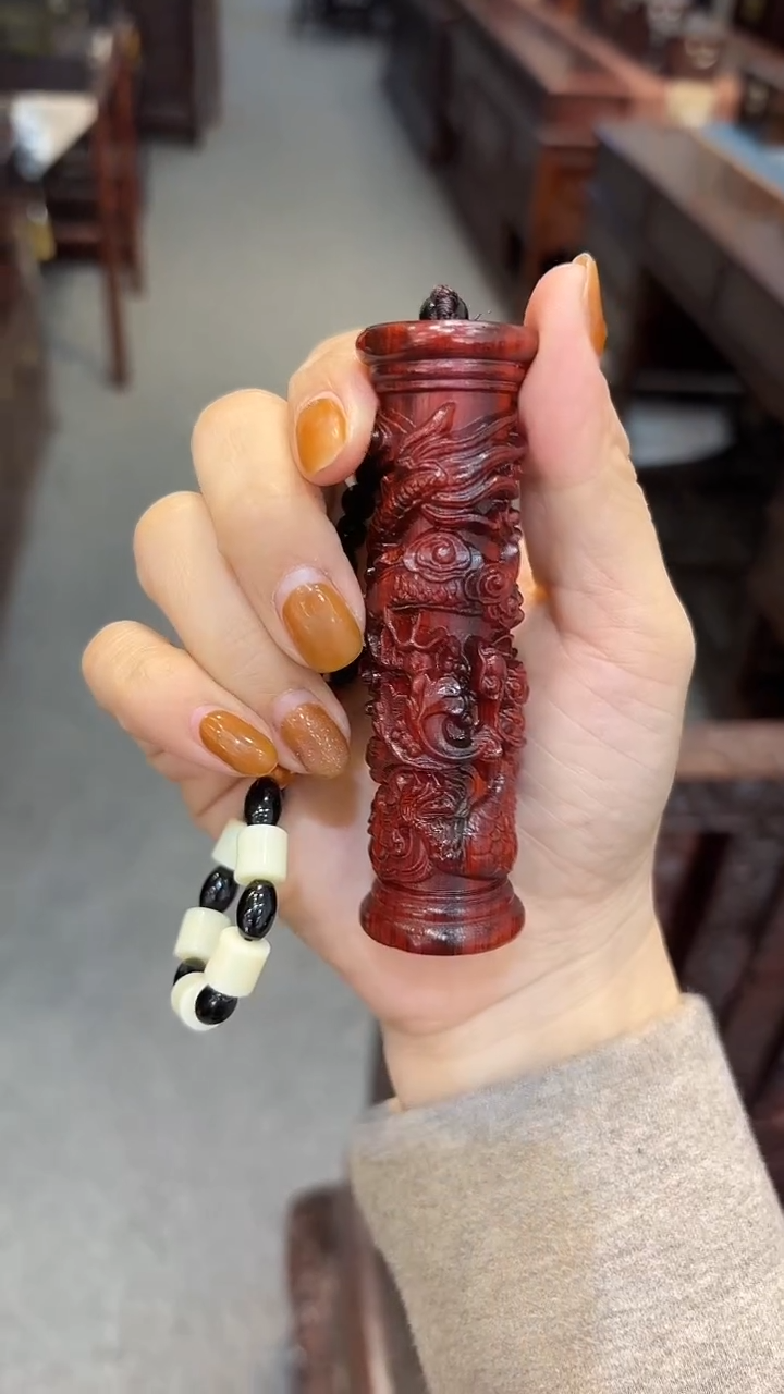 染料紫檀（血檀）紫檀木---手把件