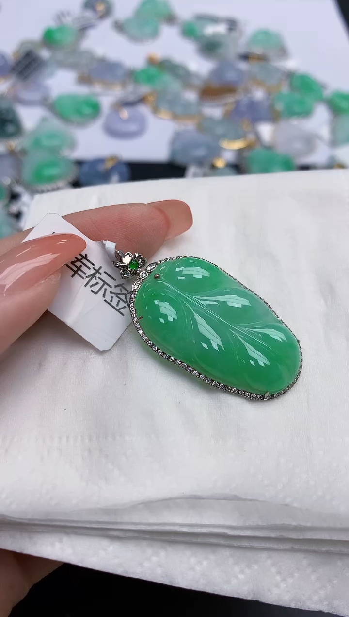 【闪购商品】翡翠颈饰18K金镶嵌天然缅甸翡翠A货