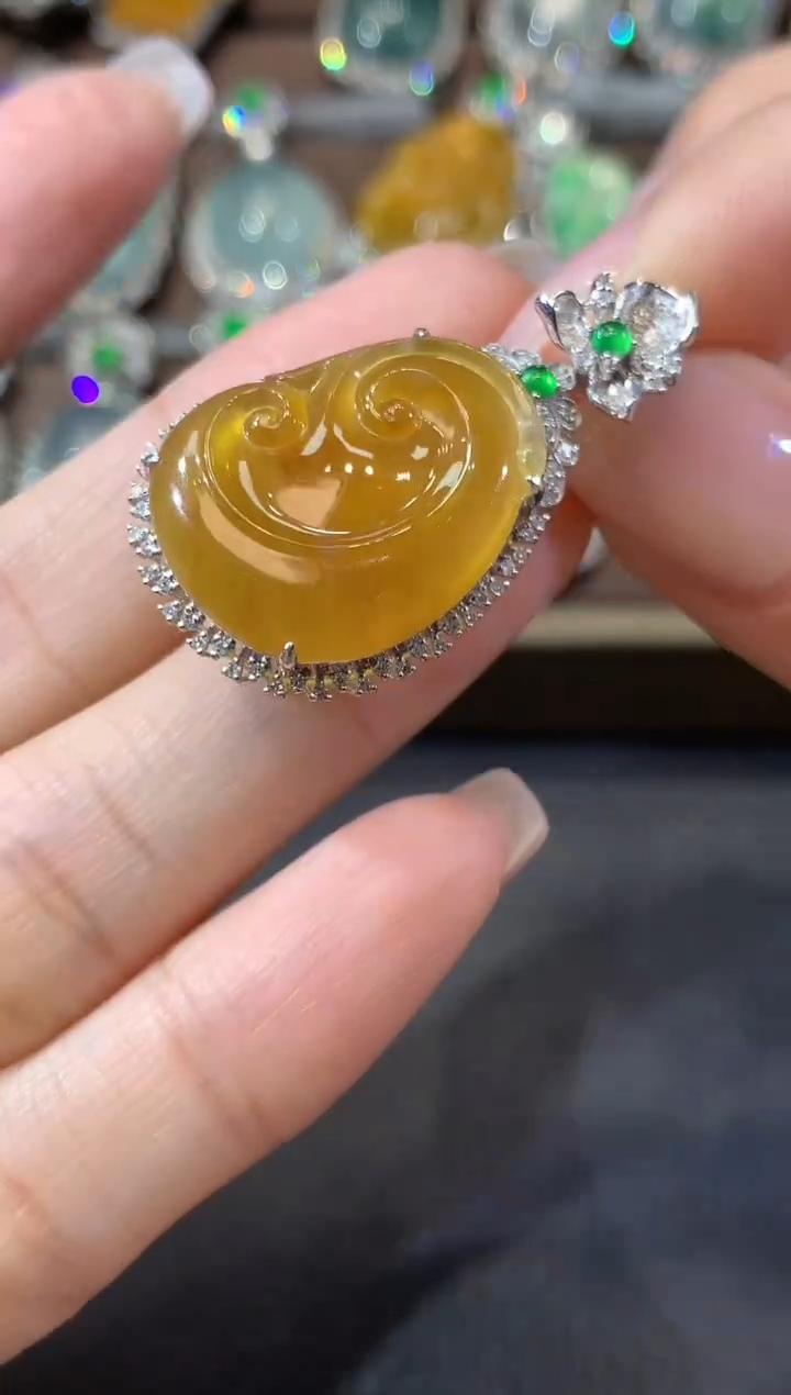 【闪购商品】翡翠18K金镶嵌吊坠(不含链)D53