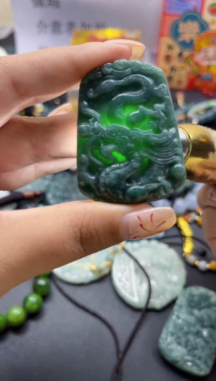 【闪购商品】翡翠颈饰未镶嵌翡翠